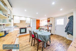 Kitchen/Breakfast Room- click for photo gallery